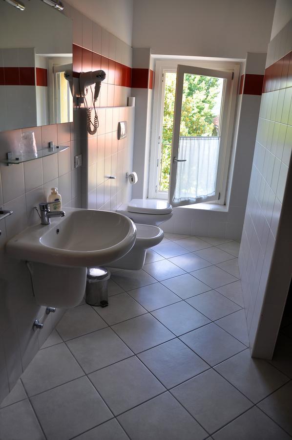 Ostello Residenza Molinatto Oggiono Ngoại thất bức ảnh
