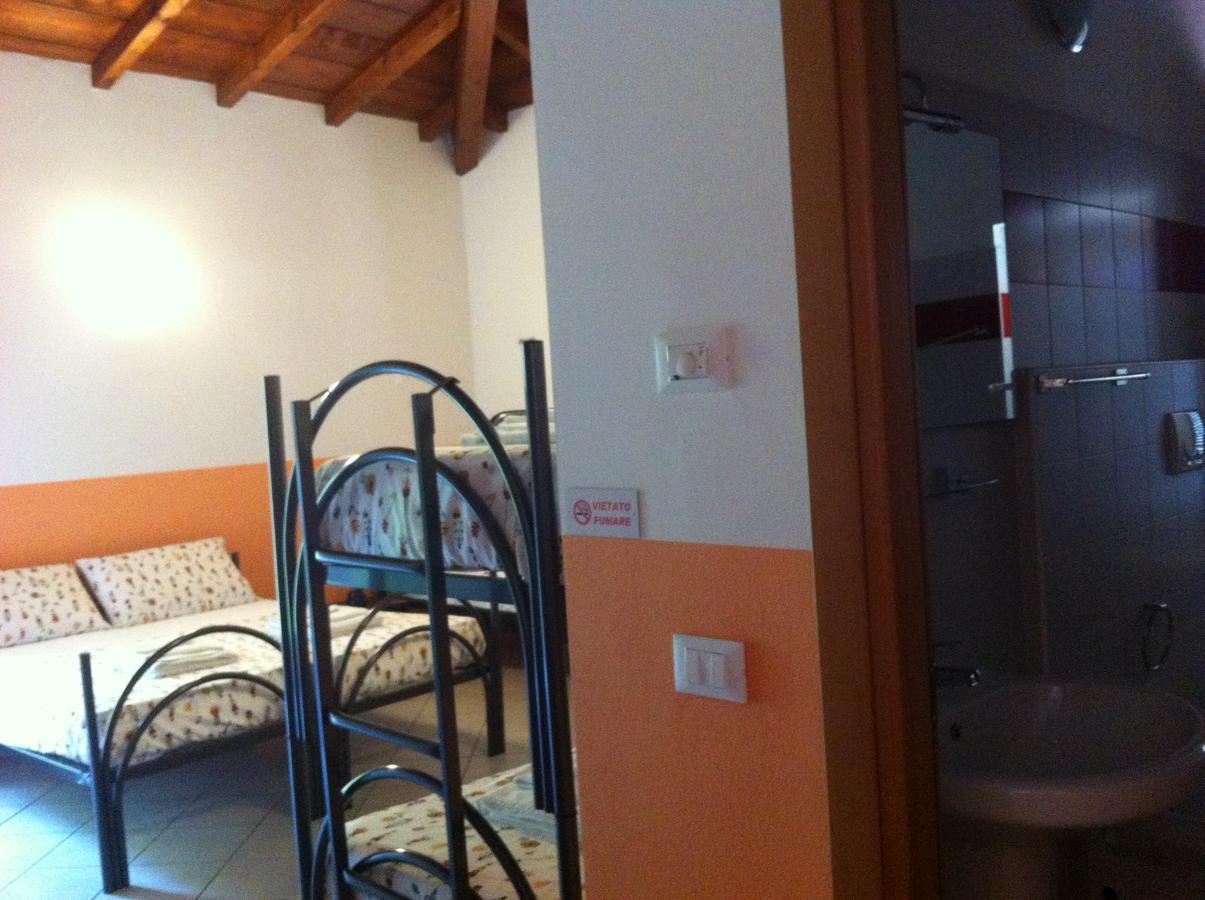 Ostello Residenza Molinatto Oggiono Ngoại thất bức ảnh