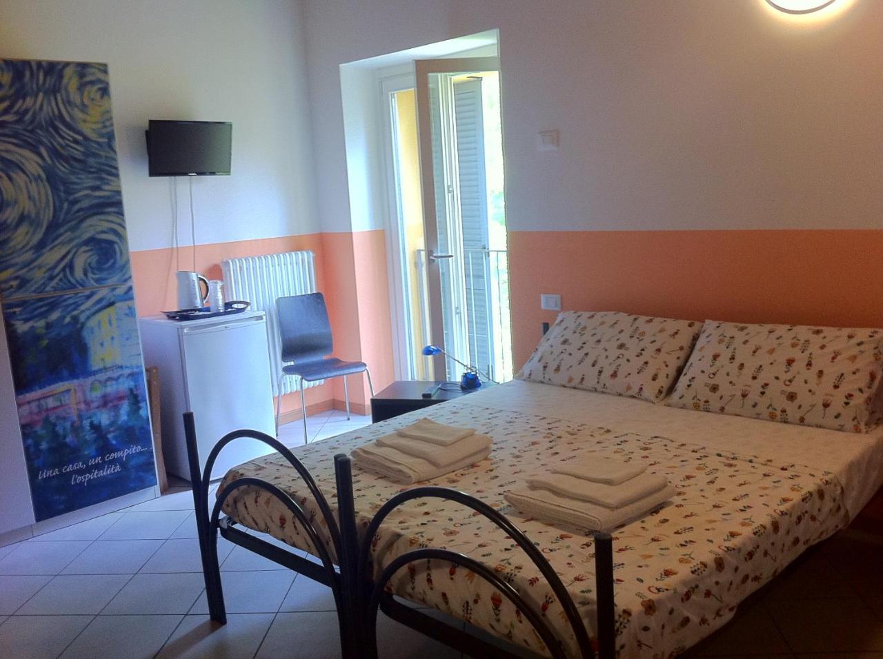 Ostello Residenza Molinatto Oggiono Ngoại thất bức ảnh